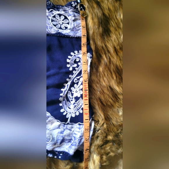 Unbranded Tunic Ponch  W/ Embroidery Paisly Flowers Free Size - Picture 7 of 10